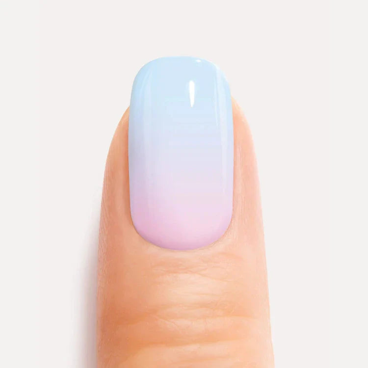 Babyboomer Bubblegum Gel Nail Strips Close up