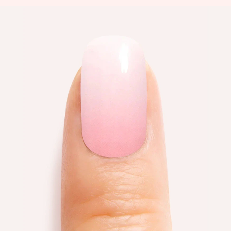 Babyboomer pale pink gel nail